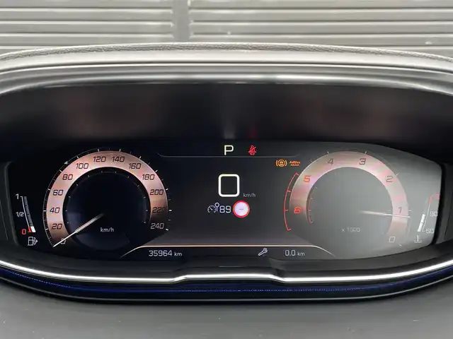 プジョー ５００８ GT ブルーHDi 三重県 2021(令3)年 3.6万km プラチナグレー 黒半革/ＡＣＣ/メモリー付パワーシート/シートヒーター/ランバーサポート/３６０°カメラ/前後ドラレコ/Ｂｌｕｅｔｏｏｔｈ/ｃａｒｐｌａｙ/純正ナビ・フルセグTV/ブラインドスポットモニター/純正１８インチＡＷ