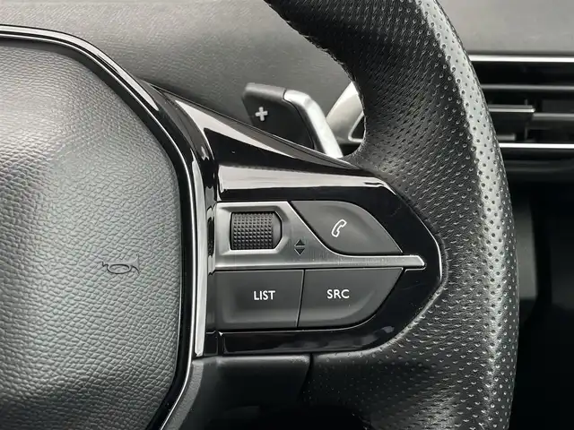 プジョー ５００８ GT ブルーHDi 三重県 2021(令3)年 3.6万km プラチナグレー 黒半革/ＡＣＣ/メモリー付パワーシート/シートヒーター/ランバーサポート/３６０°カメラ/前後ドラレコ/Ｂｌｕｅｔｏｏｔｈ/ｃａｒｐｌａｙ/純正ナビ・フルセグTV/ブラインドスポットモニター/純正１８インチＡＷ