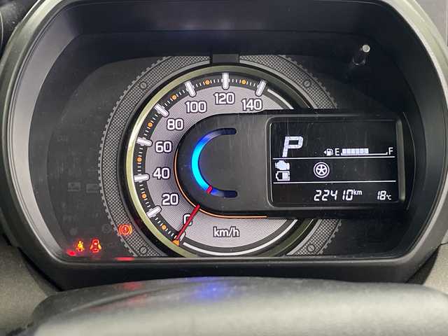 スズキ スペーシア ギア HYBRID XZターボ 埼玉県 2023(令5)年 2.3万km クールカーキパールメタリック/ガンメタリック2トーン 純正ナビ/(Bluetooth/iPod/USB/CD/DVD/FM/AM/SmartphoneLink)/フルセグテレビ/全方位カメラ/ETC/前後ドライブレコーダー/両側パワースライドドア/パドルシフト/レーダークルーズコントロール/衝突被害軽減ブレーキ/車線逸脱警報/後方コーナーセンサー/シートヒーター/プッシュスタート/サーキュレーター/オートLEDライト/純正14インチアルミホイール