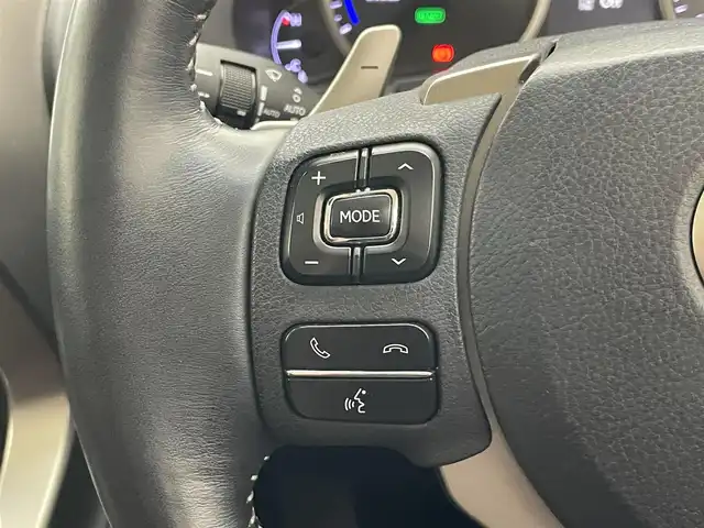 レクサス ＮＸ 300h バージョンL 愛知県 2014(平26)年 8.2万km スターライトブラックガラスフレーク 純正ナビ　フルセグＴＶ　Ｂｌｕｅｔｏｏｔｈ　茶革　シートヒーター　エアシート　ステアリングヒーター　電動リアゲート　ＥＴＣ　衝突軽減　追従クルコン　三眼ＬＥＤライト　コーナーセンサー　ドラレコ　AC100V　禁煙車