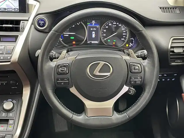 レクサス ＮＸ 300h バージョンL 愛知県 2014(平26)年 8.2万km スターライトブラックガラスフレーク 純正ナビ　フルセグＴＶ　Ｂｌｕｅｔｏｏｔｈ　茶革　シートヒーター　エアシート　ステアリングヒーター　電動リアゲート　ＥＴＣ　衝突軽減　追従クルコン　三眼ＬＥＤライト　コーナーセンサー　ドラレコ　AC100V　禁煙車