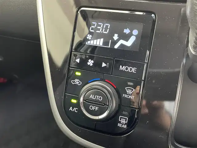 ダイハツ ムーヴ カスタム RS ハイパーLTD SAⅢ 滋賀県 2022(令4)年 1.3万km ブラックマイカメタリック/レーザーブルークリスタルシャイン 2トーン 純正ナビ/CD/DVD/Bluetooth/フルセグテレビ/全方位カメラ/ETC/スマートアシスト3（衝突回避支援システム）/・衝突回避支援ブレーキ機能/・衝突警報機能/・車線逸脱警報機能/・誤発進抑制制御機能/・オートハイビーム/D席シートヒーター /LEDヘッドライト/オートライト/ドライブレコーダー/純正フロアマット/プッシュスタート /スマートキー/スペアキー