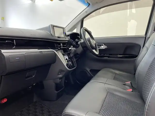 ダイハツ ムーヴ カスタム RS ハイパーLTD SAⅢ 滋賀県 2022(令4)年 1.3万km ブラックマイカメタリック/レーザーブルークリスタルシャイン 2トーン 純正ナビ/CD/DVD/Bluetooth/フルセグテレビ/全方位カメラ/ETC/スマートアシスト3（衝突回避支援システム）/・衝突回避支援ブレーキ機能/・衝突警報機能/・車線逸脱警報機能/・誤発進抑制制御機能/・オートハイビーム/D席シートヒーター /LEDヘッドライト/オートライト/ドライブレコーダー/純正フロアマット/プッシュスタート /スマートキー/スペアキー