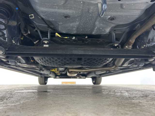 ダイハツ ムーヴ カスタム RS ハイパーLTD SAⅢ 愛知県 2022(令4)年 1.3万km ブラックマイカメタリック/レーザーブルークリスタルシャイン 2トーン 禁煙車/純正7インチナビ/（CD/DVD/Bluetooth/フルセグTV/USB)/全方位カメラ/スマートアシストIII/・衝突軽減ブレーキ/・レーンキープアシスト/・オートマチックハイビーム/。コーナーセンサー/ETC/ドライブレコーダー/シートヒーター/純正15インチアルミホイール/スマートキー/スペアキー1本/プッシュスタート/LEDヘッドライト/フロントフォグランプ/純正フロアマット/横滑り防止装置/ベンチシート/電動格納ミラー