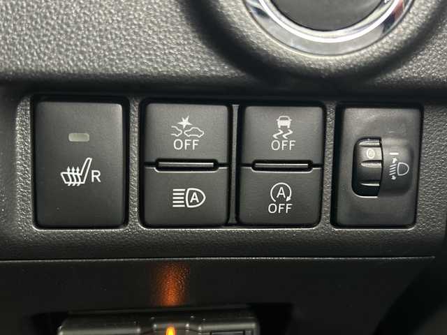 ダイハツ ムーヴ カスタム RS ハイパーLTD SAⅢ 愛知県 2022(令4)年 1.3万km ブラックマイカメタリック/レーザーブルークリスタルシャイン 2トーン 禁煙車/純正7インチナビ/（CD/DVD/Bluetooth/フルセグTV/USB)/全方位カメラ/スマートアシストIII/・衝突軽減ブレーキ/・レーンキープアシスト/・オートマチックハイビーム/。コーナーセンサー/ETC/ドライブレコーダー/シートヒーター/純正15インチアルミホイール/スマートキー/スペアキー1本/プッシュスタート/LEDヘッドライト/フロントフォグランプ/純正フロアマット/横滑り防止装置/ベンチシート/電動格納ミラー