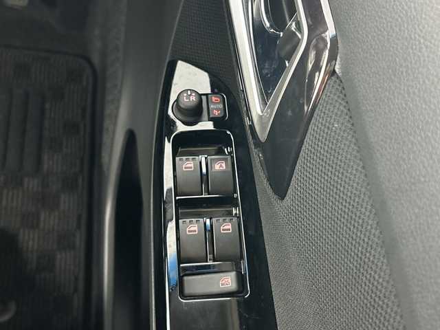 ダイハツ ムーヴ カスタム RS ハイパーLTD SAⅢ 愛知県 2022(令4)年 1.3万km ブラックマイカメタリック/レーザーブルークリスタルシャイン 2トーン 禁煙車/純正7インチナビ/（CD/DVD/Bluetooth/フルセグTV/USB)/全方位カメラ/スマートアシストIII/・衝突軽減ブレーキ/・レーンキープアシスト/・オートマチックハイビーム/。コーナーセンサー/ETC/ドライブレコーダー/シートヒーター/純正15インチアルミホイール/スマートキー/スペアキー1本/プッシュスタート/LEDヘッドライト/フロントフォグランプ/純正フロアマット/横滑り防止装置/ベンチシート/電動格納ミラー