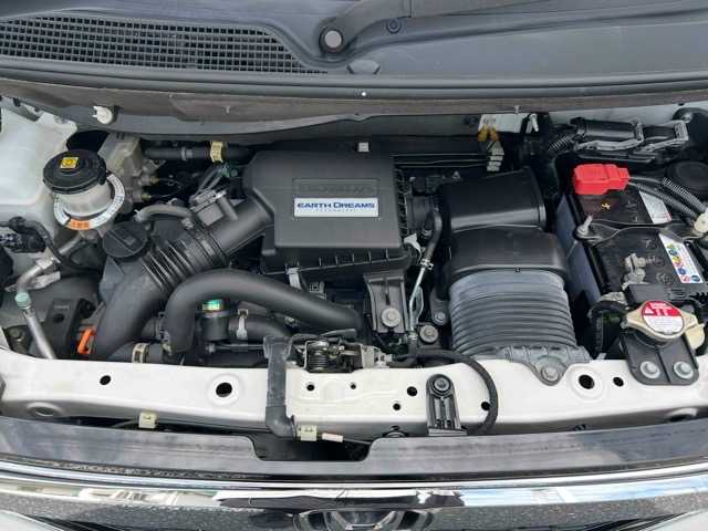 ホンダ Ｎ ＢＯＸ カスタム G L ターボ ホンダセンシング 千葉県 2018(平30)年 5.6万km プラチナホワイトパール 純正ナビ/Bluetooth/CD/DVD/フルセグテレビ/バックカメラ/ETC/レーダークルーズコントロール/ホンダセンシング/CMBS警報距離/ACC先行車発進検知音/先行車お知らせ機能/路外逸脱システム/レーンキープアシスト/標識認識機能/前後コーナーセンサー/電動格納ウインカーミラー/シーケンシャルウインカー/オートライト/オートハイビーム/LEDヘッドライト/スマートキー/スペアキー×１/純正フロアマット/純正アルミホイール