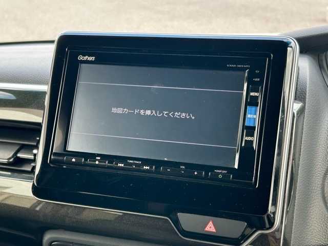 ホンダ Ｎ ＢＯＸ カスタム G L ターボ ホンダセンシング 千葉県 2018(平30)年 5.6万km プラチナホワイトパール 純正ナビ/Bluetooth/CD/DVD/フルセグテレビ/バックカメラ/ETC/レーダークルーズコントロール/ホンダセンシング/CMBS警報距離/ACC先行車発進検知音/先行車お知らせ機能/路外逸脱システム/レーンキープアシスト/標識認識機能/前後コーナーセンサー/電動格納ウインカーミラー/シーケンシャルウインカー/オートライト/オートハイビーム/LEDヘッドライト/スマートキー/スペアキー×１/純正フロアマット/純正アルミホイール