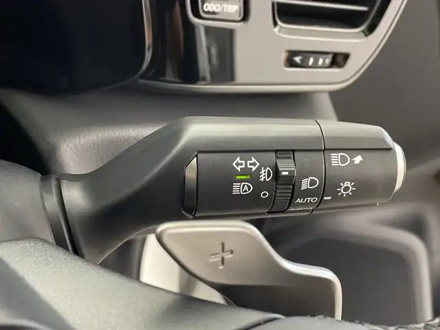 レクサス ＮＸ 250 バージョンL 鹿児島県 2022(令4)年 1.2万km ラグジュアリーホワイトパールクリスタルシャインガラスフレーク ワンオーナー/レクサスセーフティシステム+/・プリクラッシュセーフティ/・レーダークルーズコントロール/・レーントレーシングアシスト/・アダプティブハイビーム/・ロードサインアシスト/・ドライバー異常時対応システム/・プロアクティブドライビングアシスト/・ブラインドスポットモニター/・パーキングサポートブレーキ/・安心降車アシスト/・クリアランスソナー/パノラマルーフ/純正14インチディスプレイオーディオ/・ナビ機能/・フルセグTV/・USB/BT/AM.FM/・Applecarplay/Androidauto/パノラミックビューモニター/パワーバックドア/ビルトイン2.0ETC/シートヒーター/前席エアーシート/D席メモリ付パワーシート/D/N席パワーシート/ステアリングヒーター/パドルシフト/革巻きステアリング/ステアリングスイッチ/ヘッドアップディスプレイ/電動パーキングブレーキ/オートホールド/アイドリングストップ/LEDヘッドライト/フォグランプ/オートライト/純正20インチAW/プッシュスタート/スマートキー/電動格納ウィンカーミラー