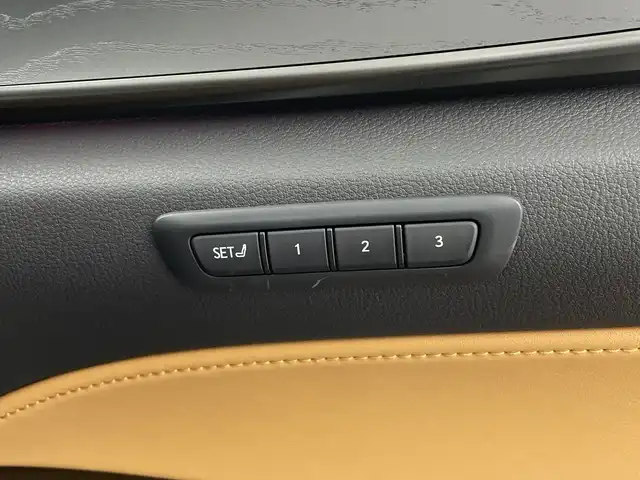 レクサス ＮＸ 250 バージョンL 鹿児島県 2022(令4)年 1.2万km ラグジュアリーホワイトパールクリスタルシャインガラスフレーク ワンオーナー/レクサスセーフティシステム+/・プリクラッシュセーフティ/・レーダークルーズコントロール/・レーントレーシングアシスト/・アダプティブハイビーム/・ロードサインアシスト/・ドライバー異常時対応システム/・プロアクティブドライビングアシスト/・ブラインドスポットモニター/・パーキングサポートブレーキ/・安心降車アシスト/・クリアランスソナー/パノラマルーフ/純正14インチディスプレイオーディオ/・ナビ機能/・フルセグTV/・USB/BT/AM.FM/・Applecarplay/Androidauto/パノラミックビューモニター/パワーバックドア/ビルトイン2.0ETC/シートヒーター/前席エアーシート/D席メモリ付パワーシート/D/N席パワーシート/ステアリングヒーター/パドルシフト/革巻きステアリング/ステアリングスイッチ/ヘッドアップディスプレイ/電動パーキングブレーキ/オートホールド/アイドリングストップ/LEDヘッドライト/フォグランプ/オートライト/純正20インチAW/プッシュスタート/スマートキー/電動格納ウィンカーミラー