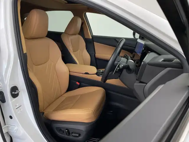 レクサス ＮＸ 250 バージョンL 鹿児島県 2022(令4)年 1.2万km ラグジュアリーホワイトパールクリスタルシャインガラスフレーク ワンオーナー/レクサスセーフティシステム+/・プリクラッシュセーフティ/・レーダークルーズコントロール/・レーントレーシングアシスト/・アダプティブハイビーム/・ロードサインアシスト/・ドライバー異常時対応システム/・プロアクティブドライビングアシスト/・ブラインドスポットモニター/・パーキングサポートブレーキ/・安心降車アシスト/・クリアランスソナー/パノラマルーフ/純正14インチディスプレイオーディオ/・ナビ機能/・フルセグTV/・USB/BT/AM.FM/・Applecarplay/Androidauto/パノラミックビューモニター/パワーバックドア/ビルトイン2.0ETC/シートヒーター/前席エアーシート/D席メモリ付パワーシート/D/N席パワーシート/ステアリングヒーター/パドルシフト/革巻きステアリング/ステアリングスイッチ/ヘッドアップディスプレイ/電動パーキングブレーキ/オートホールド/アイドリングストップ/LEDヘッドライト/フォグランプ/オートライト/純正20インチAW/プッシュスタート/スマートキー/電動格納ウィンカーミラー