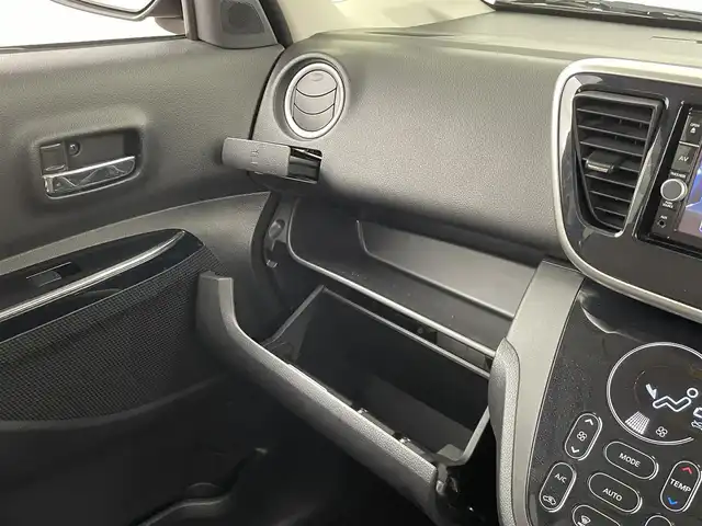 日産 デイズ ルークス HWS X Vセレクション 大分県 2019(令1)年 1.3万km アッシュブラウンM 純正ナビ（フルセグＴＶ／ＣＤ／ＢＴ）　/両側パワースラスイド　/ステアリングスイッチ　/前ドライブレコーダー　/アラウンドビューモニター　/スマートキー　/衝突軽減ブレーキ　/レーンアシスト　/ハイビームアシスト/アイドリングストップ/純正アルミホイール