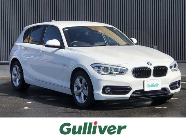 ＢＭＷ １１８ｄ スポーツ 福島県 2017(平29)年 6.6万km アルピンホワイトⅢ メーカーナビ/(CD/DVD/BT/AM/FM)/クルーズコントロール/バックカメラ/衝突軽減ブレーキ/車線逸脱防止機能/ミラー一体ETC/オートLEDヘッドライト/フォグランプ/プッシュスタート/ステアリングスイッチ/トノカバー/ISOFIX/スペアキー/電格ミラー