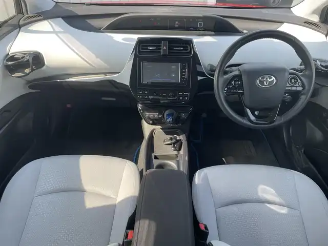 トヨタ プリウス S 富山県 2019(平31)年 5.8万km エモーショナルレッドⅡ 社外ナビ/AM/FM/CD/DVD/Bluetooth/フルセグTV/バックカメラ/ETC/トヨタセーフティセンス/プリクラッシュセーフティ/レーダークルーズコントロール/レーンキープアシスト/オートマチックハイビーム/コーナーセンサー/横滑り防止装置/前方ドライブレコーダー/LEDヘッドライト/純正15インチアルミホイール/プッシュスタート/スペアキー1本