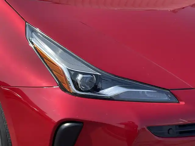トヨタ プリウス S 富山県 2019(平31)年 5.8万km エモーショナルレッドⅡ 社外ナビ/AM/FM/CD/DVD/Bluetooth/フルセグTV/バックカメラ/ETC/トヨタセーフティセンス/プリクラッシュセーフティ/レーダークルーズコントロール/レーンキープアシスト/オートマチックハイビーム/コーナーセンサー/横滑り防止装置/前方ドライブレコーダー/LEDヘッドライト/純正15インチアルミホイール/プッシュスタート/スペアキー1本