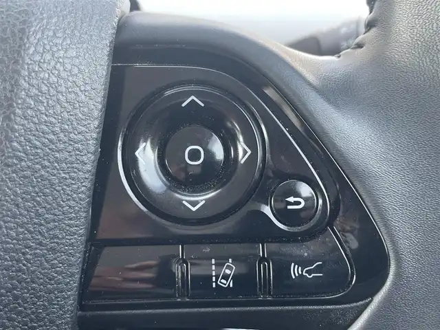 トヨタ プリウス S 富山県 2019(平31)年 5.8万km エモーショナルレッドⅡ 社外ナビ/AM/FM/CD/DVD/Bluetooth/フルセグTV/バックカメラ/ETC/トヨタセーフティセンス/プリクラッシュセーフティ/レーダークルーズコントロール/レーンキープアシスト/オートマチックハイビーム/コーナーセンサー/横滑り防止装置/前方ドライブレコーダー/LEDヘッドライト/純正15インチアルミホイール/プッシュスタート/スペアキー1本
