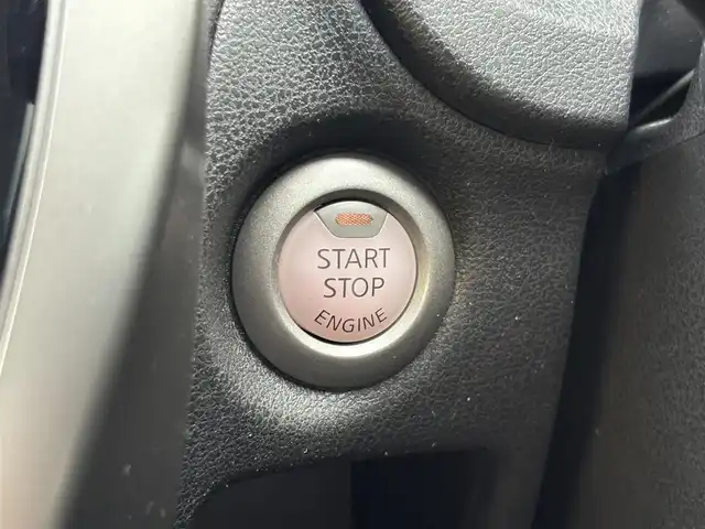 日産 ノート X 三重県 2015(平27)年 9.8万km ラディアントレッド ♪ワンオーナー♪/エマージェンシーブレーキ/LDW(車線逸脱警報)/純正ナビ/・フルセグ・USB/・CD・AUX/インテリジェントキー×2/プッシュスタート/前後ドライブレコーダー/アイドリングストップ/電動格納ミラー/ターンミラー/ETC/ドアバイザー/フロアマット/プライバシーガラス/ライトレベリング