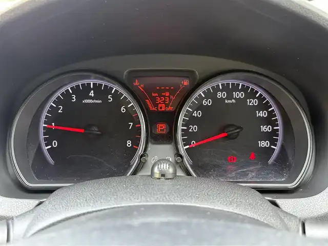 日産 ノート X 三重県 2015(平27)年 9.8万km ラディアントレッド ♪ワンオーナー♪/エマージェンシーブレーキ/LDW(車線逸脱警報)/純正ナビ/・フルセグ・USB/・CD・AUX/インテリジェントキー×2/プッシュスタート/前後ドライブレコーダー/アイドリングストップ/電動格納ミラー/ターンミラー/ETC/ドアバイザー/フロアマット/プライバシーガラス/ライトレベリング