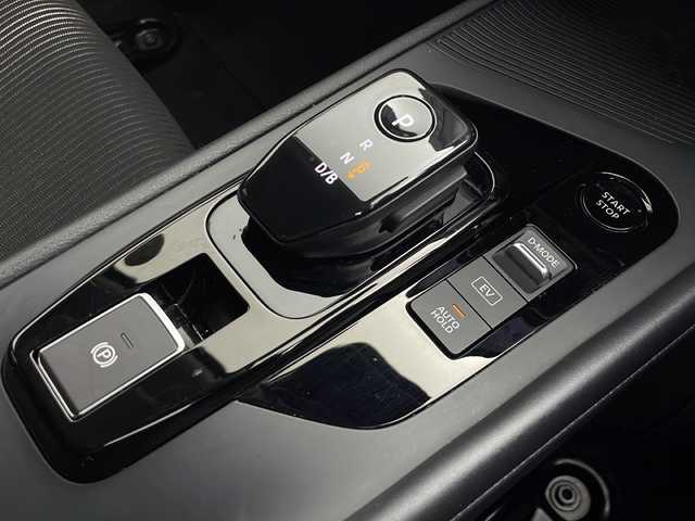 日産 ノート X FOUR 秋田県 2022(令4)年 3.5万km オーロラフレアブルーパール ４WD/純正メモリナビ　/フルセグTV/CD/DVD/Bluetooth/全方位カメラ　/衝突被害軽減防止ブレーキ　/前後コーナーセンサー　/横滑り防止装置　/レーンキープアシスト　/ミラー一体型ドライブレコーダー/ETC/前席シートヒーター　/ステアリングヒーター　/プッシュスタート/スペアキー/LEDヘッドライト/オートマチックハイビーム/フォグランプ/純正フロアマット/純正アルミホイール/保証書/取扱説明書