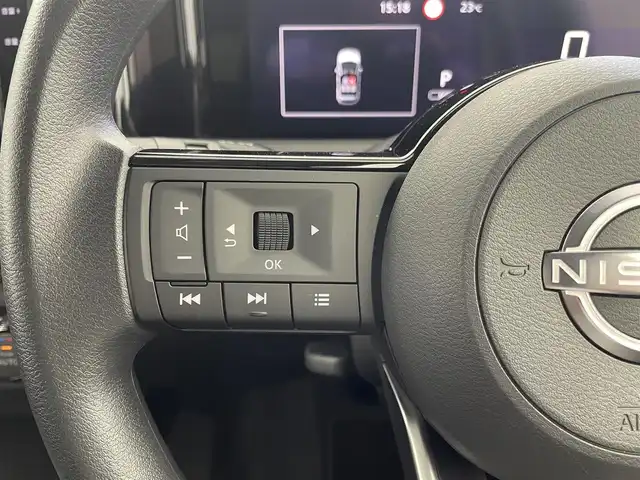 日産 ノート X 群馬県 2024(令6)年 0.5万km スーパーブラック ・純正７インチナビ/・Bluetooth接続/・フルセグTV/・USBCポート/・スマートインナーミラー/・３６０°セーフティアシスト/・プロパイロット/・全方位カメラ/・オートマチックハイビーム/・オートマチックライト/・標識検知支援/・エマージェンシーブレーキ/・LEDヘッドライト/・前後コーナーセンサー/・純正フロアマット/・スマートキー/・スペアキー×１/・アイドリングストップ