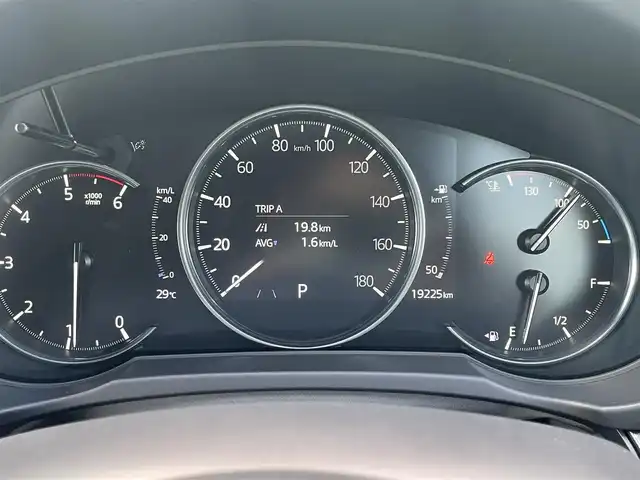 マツダ ＣＸ－５ XD ブラックトーンエディション 和歌山県 2021(令3)年 2万km ソニックシルバーM 純正10.25インチナビ/フルセグTV/Bluetooth/USB/全周囲カメラ/ETC/前後ドライブレコーダー/衝突軽減カメラ/車線逸脱防止機能/レーダークルーズコントロール/BSM/HUD/電動リアゲート/ハーフレーザーシート/運転席パワーシート/シートメモリー/前席シートヒーター/革ステアリング/ステアリングスイッチ/ステアリングヒーター/電動パーキングブレーキ/オートブレーキホールド/LEDヘッドライト/オートライト/プッシュスタート/スマートキー/スペアキー/取扱説明書/保証書