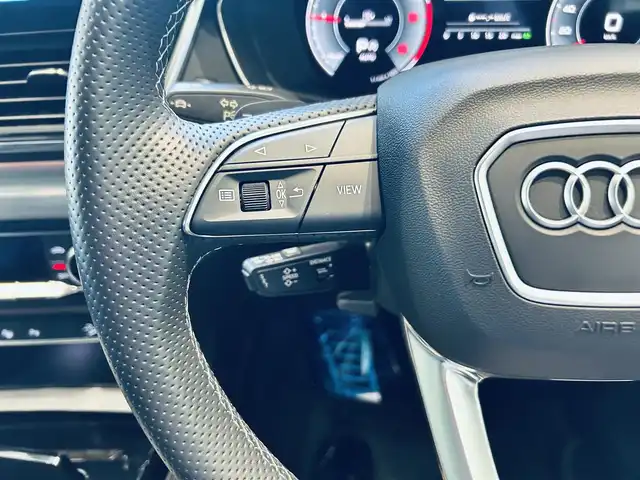 アウディ アウディ Ｑ５ SB 1stエディション 大阪府 2022(令4)年 1.4万km グレイシアホワイトメタリック 230台限定/SラインプラスP/バーチャルコックピット/ACC/純正ナビ/360度カメラ/applecarplay/サイドアシスト/純正20インチAW/LEDヘッドライト/電動リアゲート/黒革/パワーシート/Dシートメモリ/シートヒーター/パドルシフト/ETC