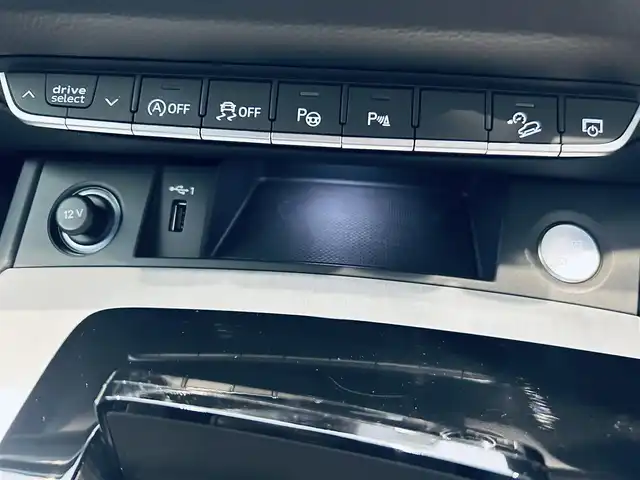 アウディ アウディ Ｑ５ SB 1stエディション 大阪府 2022(令4)年 1.4万km グレイシアホワイトメタリック 230台限定/SラインプラスP/バーチャルコックピット/ACC/純正ナビ/360度カメラ/applecarplay/サイドアシスト/純正20インチAW/LEDヘッドライト/電動リアゲート/黒革/パワーシート/Dシートメモリ/シートヒーター/パドルシフト/ETC