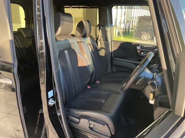 ホンダ Ｎ ＢＯＸ カスタム G L ターボ ホンダセンシング 愛知県 2019(平31)年 4.5万km クリスタルブラックパール ホンダセンシング/9型ナビ/両側パワースライドドア/レーダークルーズコントロール/バックカメラ/純正アルミホイール/ＥＴＣ/LEDヘッドライト/パドルシフト/レーンキープアシスト/オートマチックハイビーム/ドライブレコーダー/衝突軽減システム/フルセグ/CD DVD/Bluetooth/ステアリングスイッチ/スマートキー/プッシュスタート