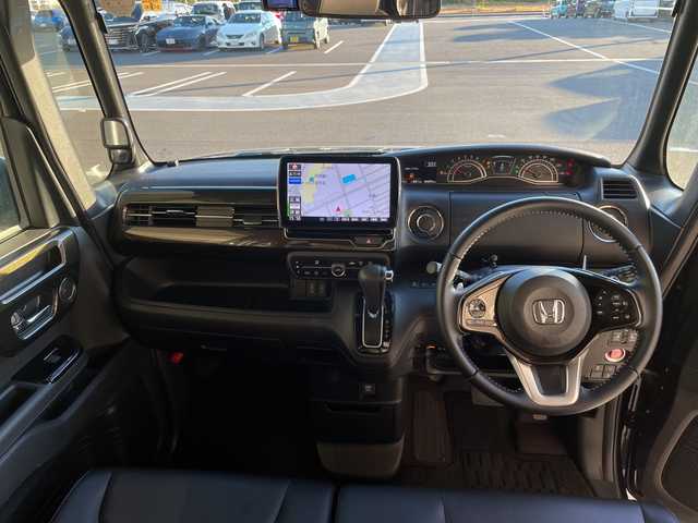 ホンダ Ｎ ＢＯＸ カスタム G L ターボ ホンダセンシング 愛知県 2019(平31)年 4.5万km クリスタルブラックパール ホンダセンシング/9型ナビ/両側パワースライドドア/レーダークルーズコントロール/バックカメラ/純正アルミホイール/ＥＴＣ/LEDヘッドライト/パドルシフト/レーンキープアシスト/オートマチックハイビーム/ドライブレコーダー/衝突軽減システム/フルセグ/CD DVD/Bluetooth/ステアリングスイッチ/スマートキー/プッシュスタート