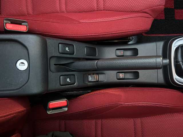 ダイハツ コペン ローブ 沖縄県 2017(平29)年 4.4万km ブラックマイカメタリック/マタドールレッドパール MT車/電動オープン/社外ナビ【CN-RE03D】/（ＡＭ／ＦＭ／ＣＤ／ＤＶＤ／ＢＴ／ＵＳＢ／フルセグＴＶ　）　/バックモニター　/ドライブレコーダー　/シートヒーター　/ＥＴＣ　/ＬＥＤヘッドライト　/フォグランプ/純正１６インチアルミ/横滑り防止