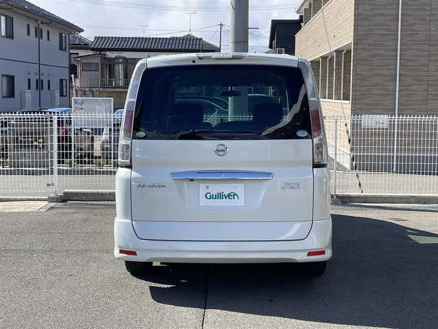 日産 セレナ