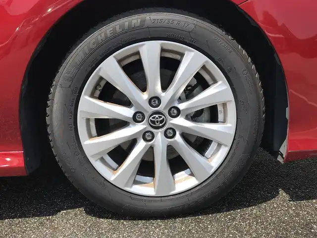 トヨタ カムリ G 富山県 2017(平29)年 6.1万km エモーショナルレッド 純正SDナビ/フルセグＴＶ/Ｂｌｕｅｔｏｏｔｈ/セーフティセンス/ＬＥＤヘッドライト/クルーズコントロール/レーンキープアシスト/ブレーキホールド/ビルトインＥＴＣ/純正ＡＷ１７インチ/スマートキー/プッシュスタート/横滑り防止装置/Wエアバック/カーテンエアバック/サイドエアバック/保証書／取説有り