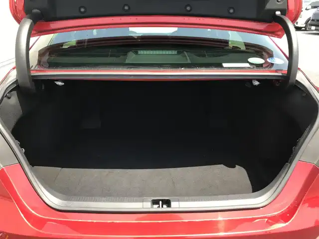 トヨタ カムリ G 富山県 2017(平29)年 6.1万km エモーショナルレッド 純正SDナビ/フルセグＴＶ/Ｂｌｕｅｔｏｏｔｈ/セーフティセンス/ＬＥＤヘッドライト/クルーズコントロール/レーンキープアシスト/ブレーキホールド/ビルトインＥＴＣ/純正ＡＷ１７インチ/スマートキー/プッシュスタート/横滑り防止装置/Wエアバック/カーテンエアバック/サイドエアバック/保証書／取説有り