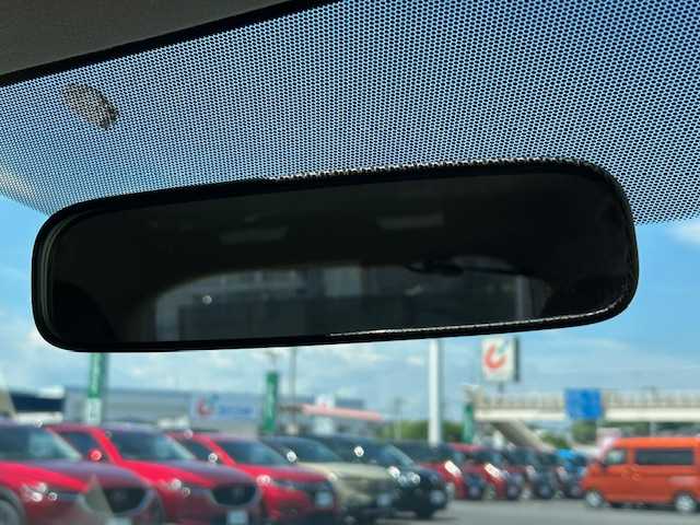 トヨタ アクア G 茨城県 2012(平24)年 13.2万km 白 純正ＳＤナビ　/ＥＴＣ　/純正アルミホイール　/オートライト　/純正フロアマット　/プッシュスタート　/パワーウィンドウ　/パワーステアリング　/エアバックＷ　/キセノンヘッドライト