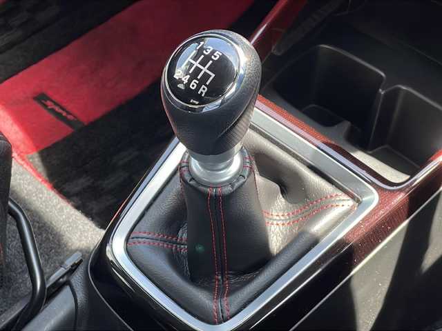 スズキ スイフト スポーツ 三重県 2019(令1)年 3.9万km バーニングレッドPM 純正ナビ/バックカメラ/運転席シートヒーター/クルーズコントロール/オートライト/革巻きステアリング/ステアリングリモコン/純正フロアマット/電動格納ミラー/禁煙車