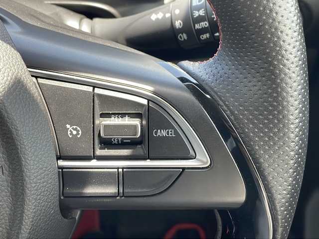 スズキ スイフト スポーツ 三重県 2019(令1)年 3.9万km バーニングレッドPM 純正ナビ/バックカメラ/運転席シートヒーター/クルーズコントロール/オートライト/革巻きステアリング/ステアリングリモコン/純正フロアマット/電動格納ミラー/禁煙車