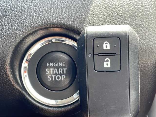 スズキ スイフト スポーツ 三重県 2019(令1)年 3.9万km バーニングレッドPM 純正ナビ/バックカメラ/運転席シートヒーター/クルーズコントロール/オートライト/革巻きステアリング/ステアリングリモコン/純正フロアマット/電動格納ミラー/禁煙車