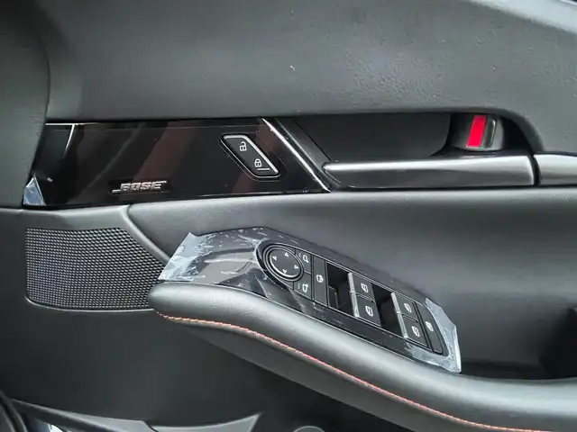 マツダ ＣＸ－３０ XD レトロスポーツED 島根県 2024(令6)年 2万km ポリメタルグレーM ワンオーナー　/純正１０．２５型ディスプレイオーディオ　/（フルセグＴＶ／Ｂｌｕｅｔｏｏｔｈ接続／スマホ連携機能）　/全方位／バック／フロントカメラ/ＢＯＳＥサウンドシステム　/ビルトインＥＴＣ　/アダプティブクルーズコントロール　/パワーバックドア/ハーフレザーシート/運転席メモリーパワーシート　/前席シートヒーター/ハンドルヒーター/リバース連動ドアミラー　/置くだけ充電　/オートハイビーム／ライト/純正LEDライト/純正１８インチアルミホイール/純正フロアマット/スペアキー１本