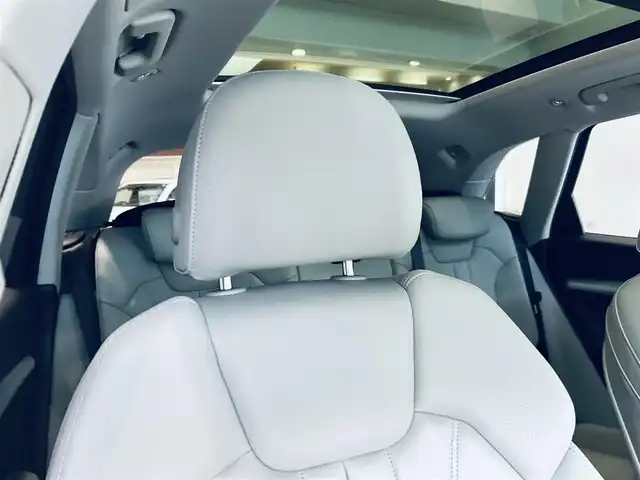 アウディ Ｑ５ 40TDIクワトロスポーツエアサ 大阪府 2020(令2)年 3.7万km 白 バーチャルコックピット/サンルーフ/ACC/純正ナビ/TV/360度カメラ/純正18インチAW/電動リアゲート/サイドアシスト/クリアランスソナー/レザーシート/パワーシート/Dシートメモリ/シートヒーター/ルーフレール/パドルシフト/ETC