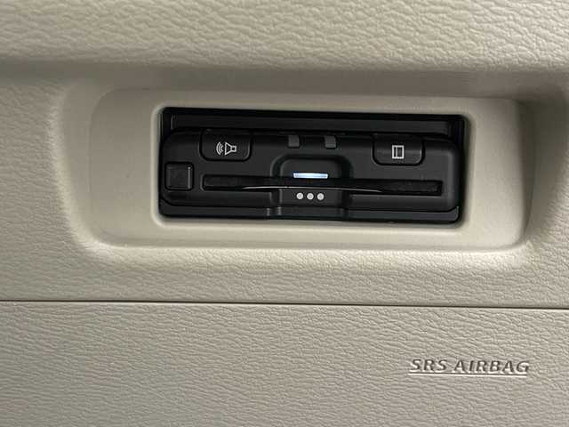 日産 ルークス X 沖縄県 2023(令5)年 2万km ブロッサムピンク 純正９インチディスプレイオーディオ　/アラウンドビューモニター　/アイドリングストップ　/スマートキー　/Ｂｌｕｅｔｏｏｔｈ/USB　/ミュージックプレイヤー接続/ＥＴＣ　/ドライブレコーダー　/片側パワースライドドア/前後コーナーセンサー　/エマージェンシーブレーキ/横滑り防止装置/盗難防止装置/オートライト