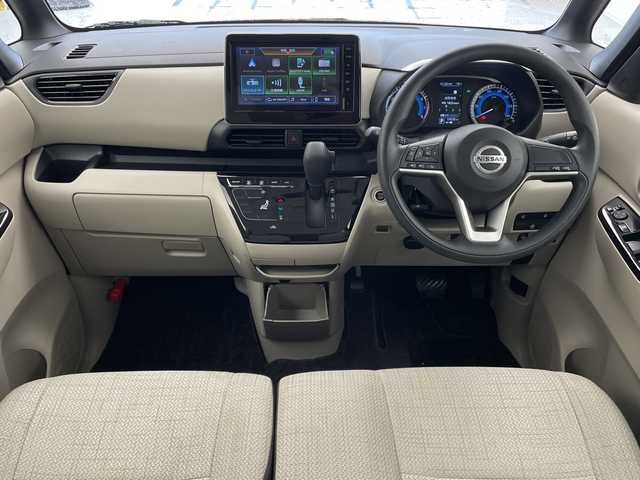 日産 ルークス X 沖縄県 2023(令5)年 2万km ブロッサムピンク 純正９インチディスプレイオーディオ　/アラウンドビューモニター　/アイドリングストップ　/スマートキー　/Ｂｌｕｅｔｏｏｔｈ/USB　/ミュージックプレイヤー接続/ＥＴＣ　/ドライブレコーダー　/片側パワースライドドア/前後コーナーセンサー　/エマージェンシーブレーキ/横滑り防止装置/盗難防止装置/オートライト