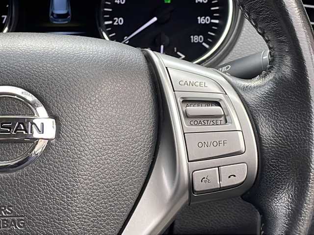 日産 エクストレイル ハイブリッド 20X エマージェンシーブレーキ 青森県 2015(平27)年 6.1万km ブリリアントシルバー パートタイム4WD/メーカー純正ナビ(TV/AM/FM/CD/DVD/BT)/アラウンドビューモニター/純正テレビキット(走行時視聴可能)/ETC/前方ドライブレコーダー/スペアキー/純正エンジンスターター/純正AW付冬タイヤ積込/記録簿(H29/H30/R2/R4/R6)