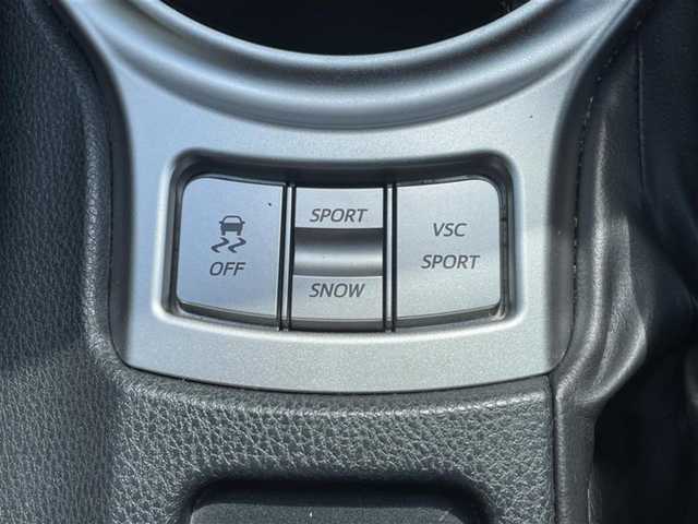 トヨタ ８６ GT 栃木県 2014(平26)年 11.3万km ライトニングレッド (株)IDOMが運営する【じしゃロン宇都宮店】の自社ローン専用車両になります。こちらは現金またはオートローンご利用時の価格です。自社ローンご希望の方は別途その旨お申付け下さい/禁煙車/モデリスタエアロ/社外７型ナビ/Ｂｌｕｅｔｏｏｔｈ接続/ＣＤ/バックカメラ/ドライブレコーダー/パドルシフト/ＥＴＣ/カーテンエアバック/純正アルミホイール/プッシュスタート/スマートキー