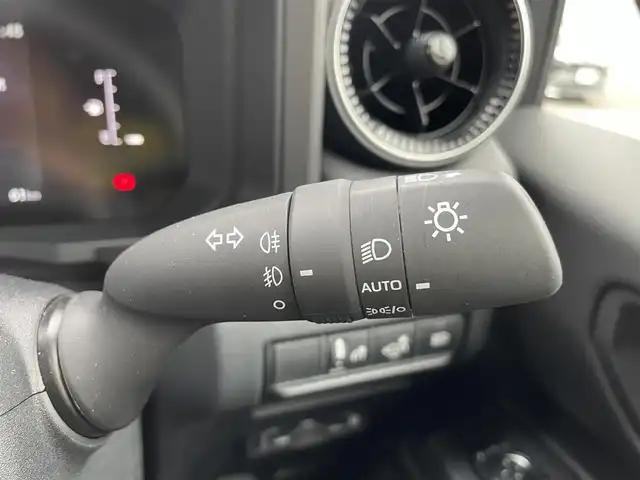 トヨタ ランドクルーザー ２５０ VX 石川県 2025(令7)年 0.4万km アバンギャルドブロンズメタリック 4WD/ワンオーナー/純正メモリーナビ/フルセグTV/全方位カメラ/革シート/シートヒーター&クーラー/サンルーフ/純正アルミホイール/電動ミラー/レーンキープアシスト/オートライト/コーナーセンサー/トヨタセーフティセンス/レーダークルーズ/デジタルミラー/ブラインドスポットモニター/保証書