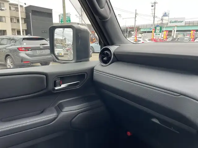 トヨタ ランドクルーザー ２５０ VX 石川県 2025(令7)年 0.4万km アバンギャルドブロンズメタリック 4WD/ワンオーナー/純正メモリーナビ/フルセグTV/全方位カメラ/革シート/シートヒーター&クーラー/サンルーフ/純正アルミホイール/電動ミラー/レーンキープアシスト/オートライト/コーナーセンサー/トヨタセーフティセンス/レーダークルーズ/デジタルミラー/ブラインドスポットモニター/保証書