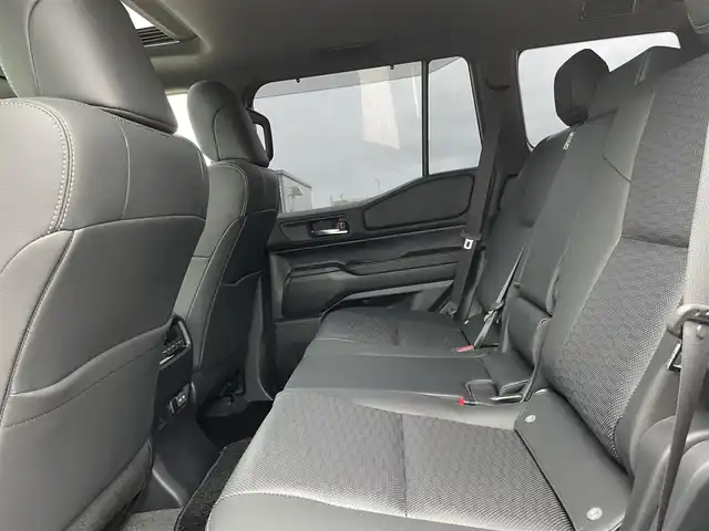 トヨタ ランドクルーザー ２５０ VX 石川県 2025(令7)年 0.4万km アバンギャルドブロンズメタリック 4WD/ワンオーナー/純正メモリーナビ/フルセグTV/全方位カメラ/革シート/シートヒーター&クーラー/サンルーフ/純正アルミホイール/電動ミラー/レーンキープアシスト/オートライト/コーナーセンサー/トヨタセーフティセンス/レーダークルーズ/デジタルミラー/ブラインドスポットモニター/保証書