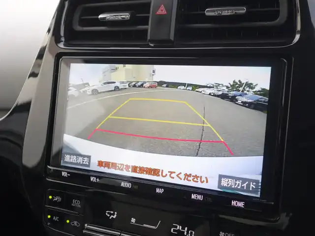トヨタ プリウス S 山形県 2019(令1)年 5.5万km シルバーM 衝突被害軽減システム/純正SDナビ/　　【CD DVD BT フルセグ MSV】/バックカメラ/レーダークルーズコントロール/LEDオートライト/15インチアルミホイール/ドライブレコーダー/コーナーセンサー/ステアリングスイッチ/電動格納ウィンカーミラー/フォグランプ/純正フロアマット/スマートキー/ETC