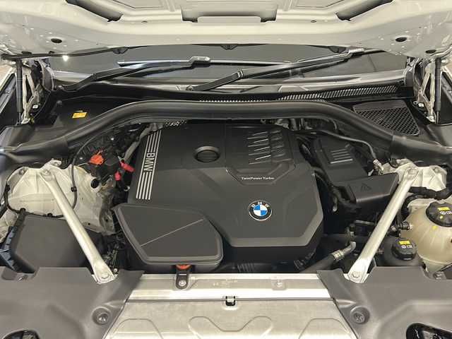 ＢＭＷ Ｘ４ xDrive 30i Mスポーツ 新潟県 2019(令1)年 4.8万km アルピンホワイトⅢ オプション/M ライト・アロイ・ホイール・ダブルスポーク・スタイリング/標準装備/ドライビング・アシスト・プラス/・アクティブクルーズコントロール/・ステアリング&レーン・コントロール・アシスト/・レーン・ディパーチャー・ウォーニング/純正ナビ/・Bluetooth/TV/FM/AM/AppleCarplay/360°カメラ/ヘッドアップディスプレイ/ブラインドスポットモニター/インテリジェントセーフティ/ヒル・ディセント・コントロール/アダプティブ・ヘッドライト/ハイビーム・アシスタント/電動フロント・シート（運転席メモリー機能付）/全席シートヒーター/ETC2.0