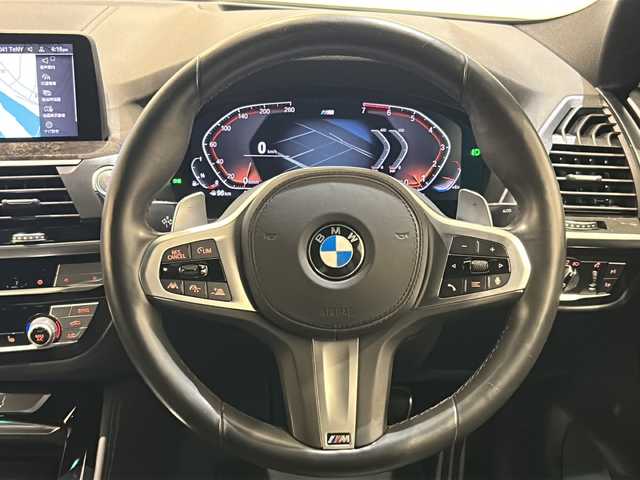 ＢＭＷ Ｘ４ xDrive 30i Mスポーツ 新潟県 2019(令1)年 4.8万km アルピンホワイトⅢ オプション/M ライト・アロイ・ホイール・ダブルスポーク・スタイリング/標準装備/ドライビング・アシスト・プラス/・アクティブクルーズコントロール/・ステアリング&レーン・コントロール・アシスト/・レーン・ディパーチャー・ウォーニング/純正ナビ/・Bluetooth/TV/FM/AM/AppleCarplay/360°カメラ/ヘッドアップディスプレイ/ブラインドスポットモニター/インテリジェントセーフティ/ヒル・ディセント・コントロール/アダプティブ・ヘッドライト/ハイビーム・アシスタント/電動フロント・シート（運転席メモリー機能付）/全席シートヒーター/ETC2.0