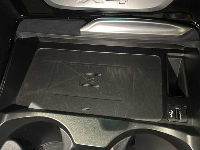 ＢＭＷ Ｘ４ xDrive 30i Mスポーツ 新潟県 2019(令1)年 4.8万km アルピンホワイトⅢ オプション/M ライト・アロイ・ホイール・ダブルスポーク・スタイリング/標準装備/ドライビング・アシスト・プラス/・アクティブクルーズコントロール/・ステアリング&レーン・コントロール・アシスト/・レーン・ディパーチャー・ウォーニング/純正ナビ/・Bluetooth/TV/FM/AM/AppleCarplay/360°カメラ/ヘッドアップディスプレイ/ブラインドスポットモニター/インテリジェントセーフティ/ヒル・ディセント・コントロール/アダプティブ・ヘッドライト/ハイビーム・アシスタント/電動フロント・シート（運転席メモリー機能付）/全席シートヒーター/ETC2.0